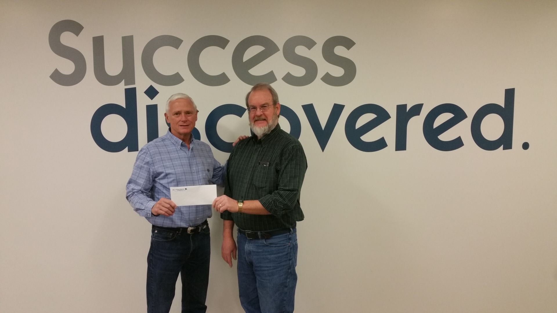 Local 375 and Mechanical Contractors make donation to CTC scholarships in construction management